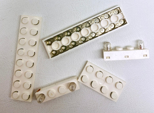 LEGO Vintage 9V Electric Fun Pack Light Bricks and Plates