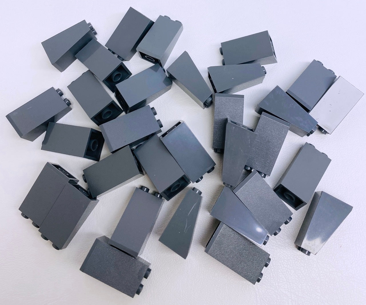 LEGO Dark Bluish Grey Slope 75 2x2x3 Fun Pack