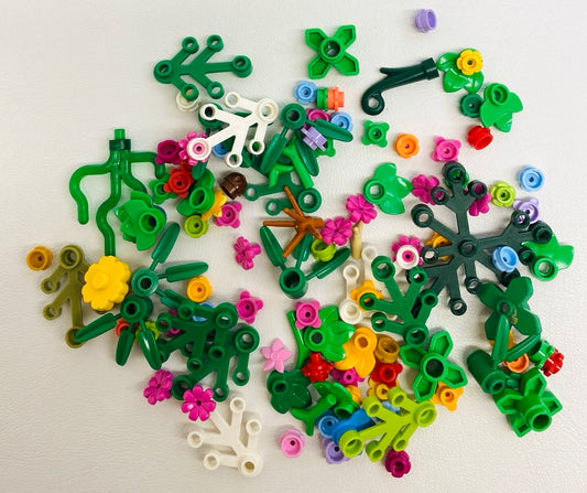 LEGO Plants Mixed Fun Pack Leaves Flowers Leaves Foliage