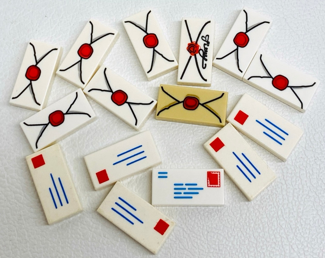 LEGO Post Fun Pack Red Mixed Printed Envelope Tiles