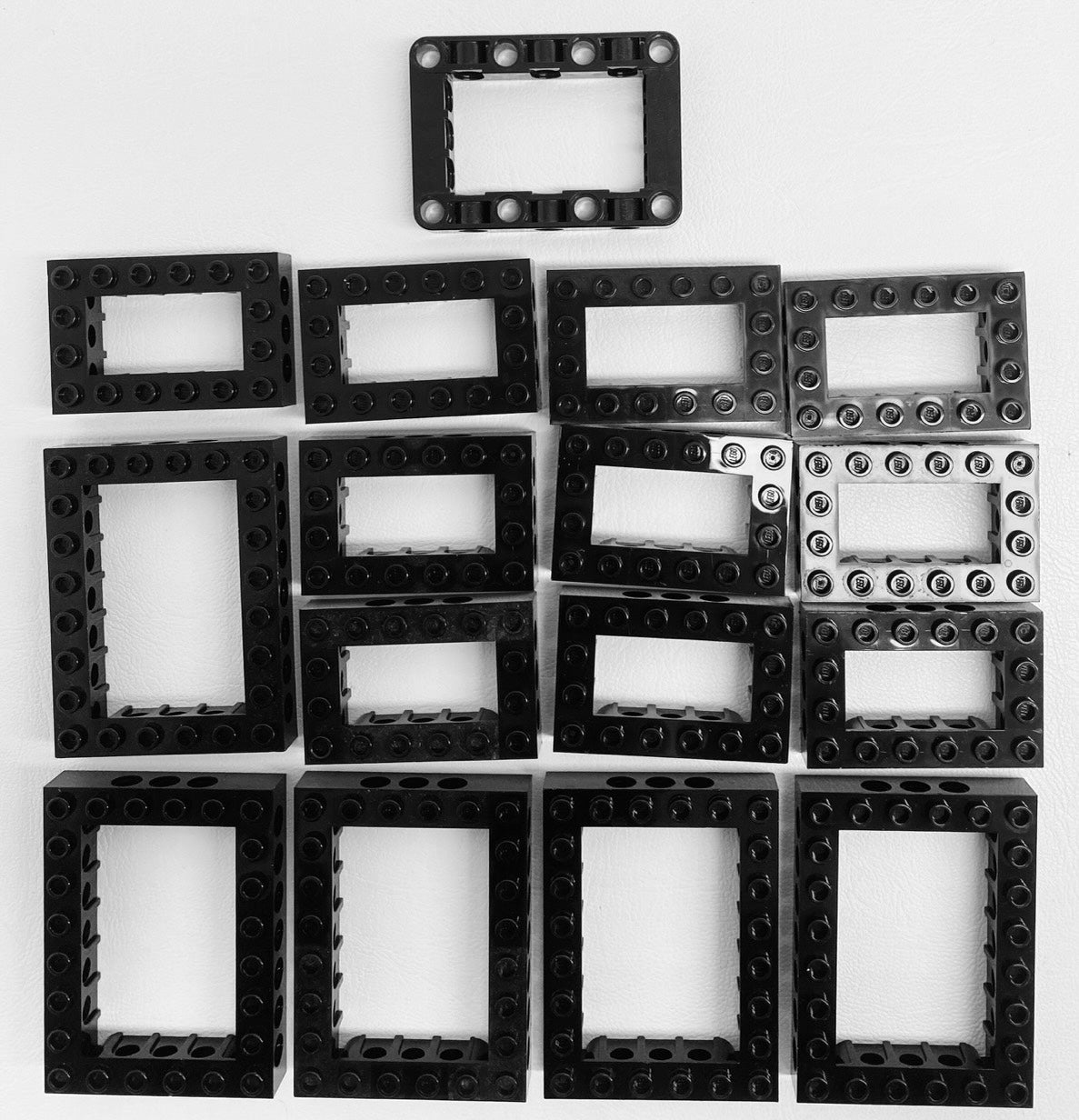 LEGO Technic Black Open Brick Fun Pack Mixed Sizes – BrickResales