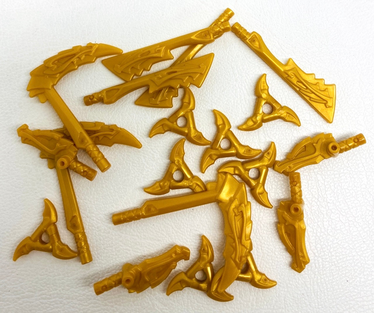LEGO Gold Weapons Fun Pack Ninjago Castle Dungeons and Dragons ...
