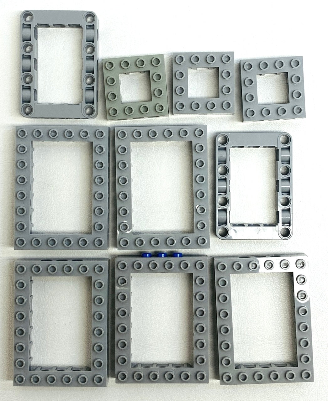 LEGO Technic Light Bluish GreyOpen Brick and Liftarm Fun Pack Mixed Sizes