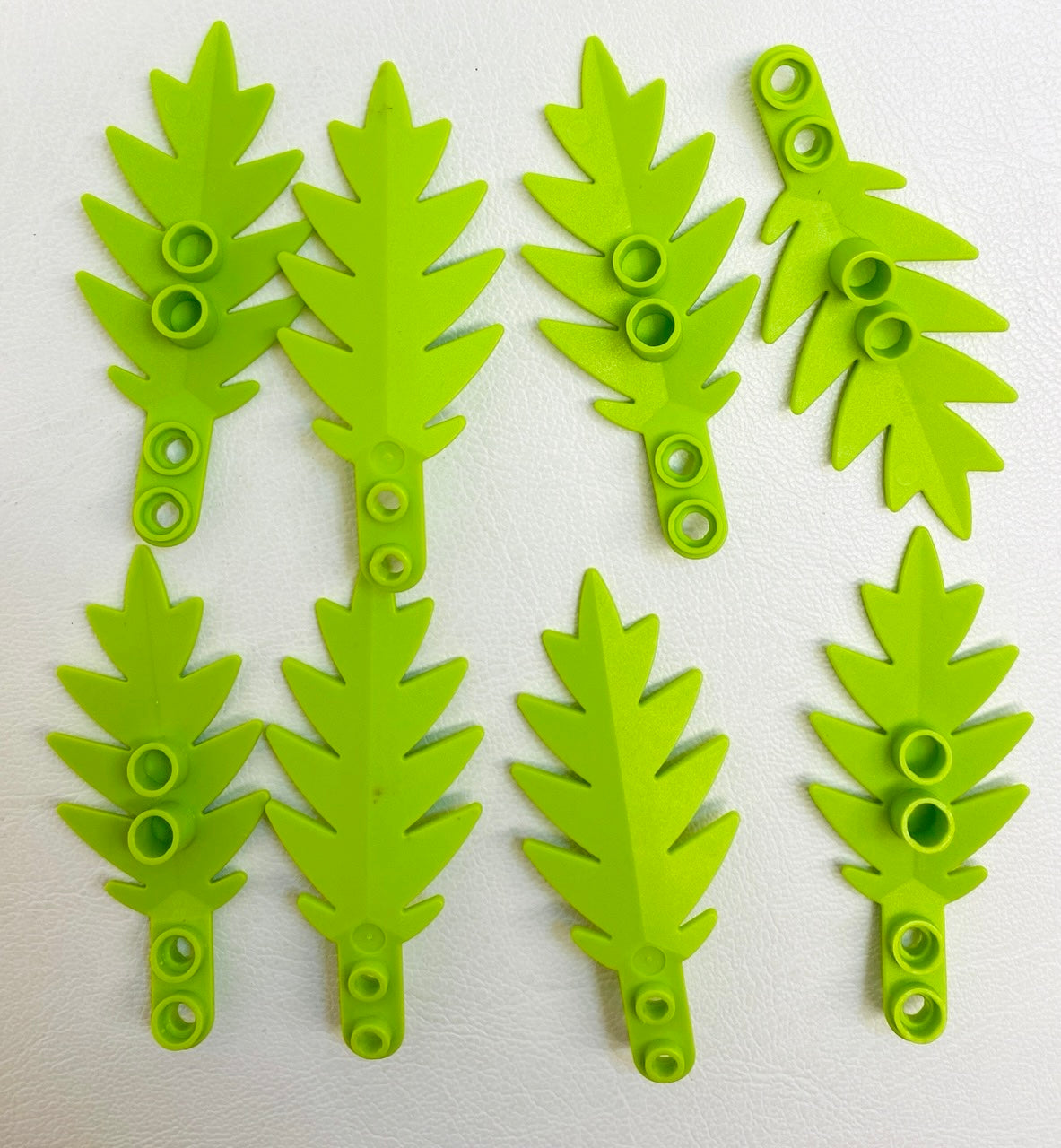 LEGO Plants Palm Leaves Pack of 8 Lime