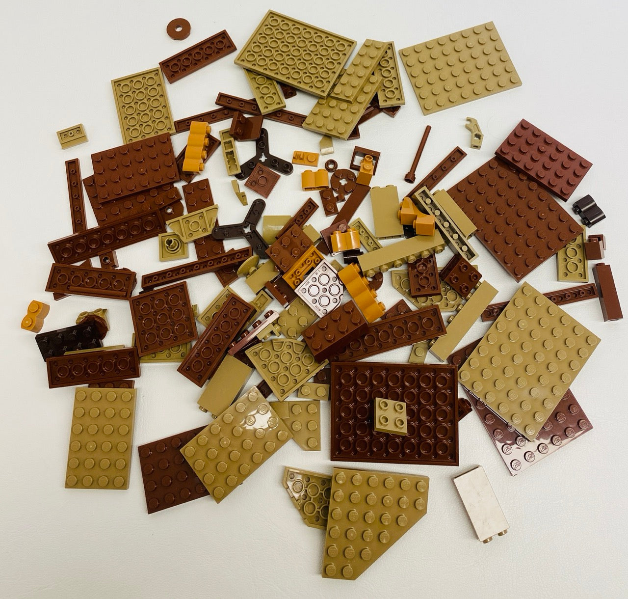 LEGO Shades of Brown Fun Pack Mixed Pieces Bricks Slopes Plates and More