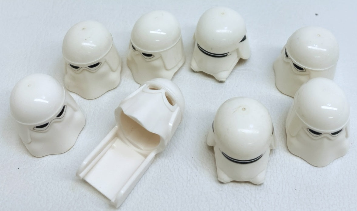 LEGO Star Wars Snowtrooper Helmet Fun Pack Mixed Types