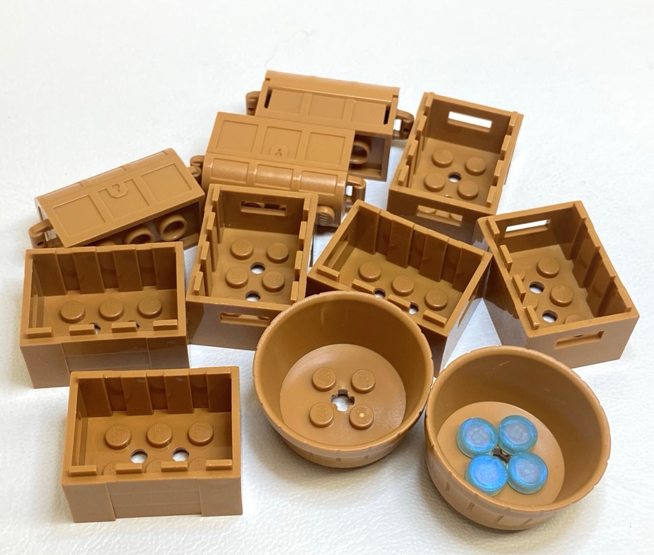 LEGO Medium Nougat Cargo Container Fun Pack Barrels Crates and Treasur ...