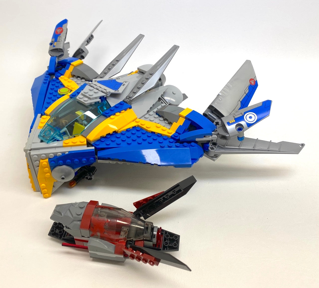 LEGO Marvel Superheroes The Milano Space Ship Rescue Set #76021 As Pictured - Includes Instructions