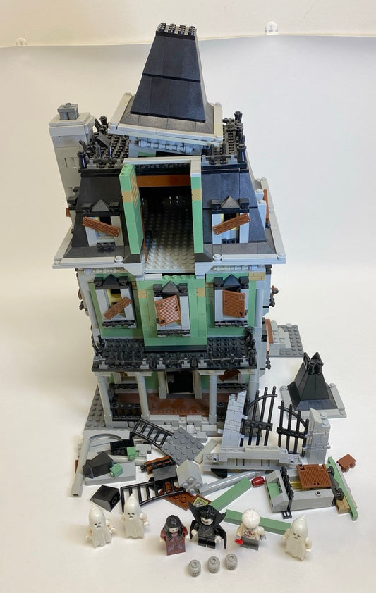 LEGO Monster Fighters Haunted House Set #10228 (See Description)