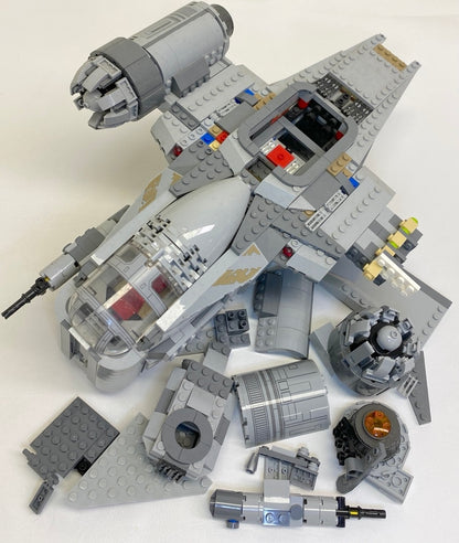 LEGO Star Wars Razor Crest / Mandalorian Bounty Hunter Transport Set #75292 - As Pictured - Includes Instructions
