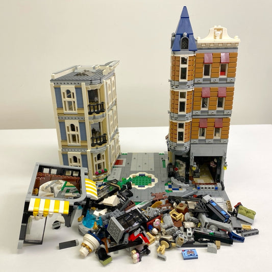 LEGO Creator Assembly Square Modular Building "Chunks" from Set #10255 Includes Extra Floors