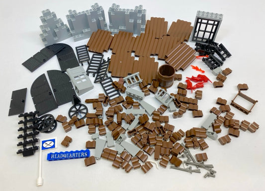 LEGO Western Vintage Fort Legoredo Fun Pack - As Pictured