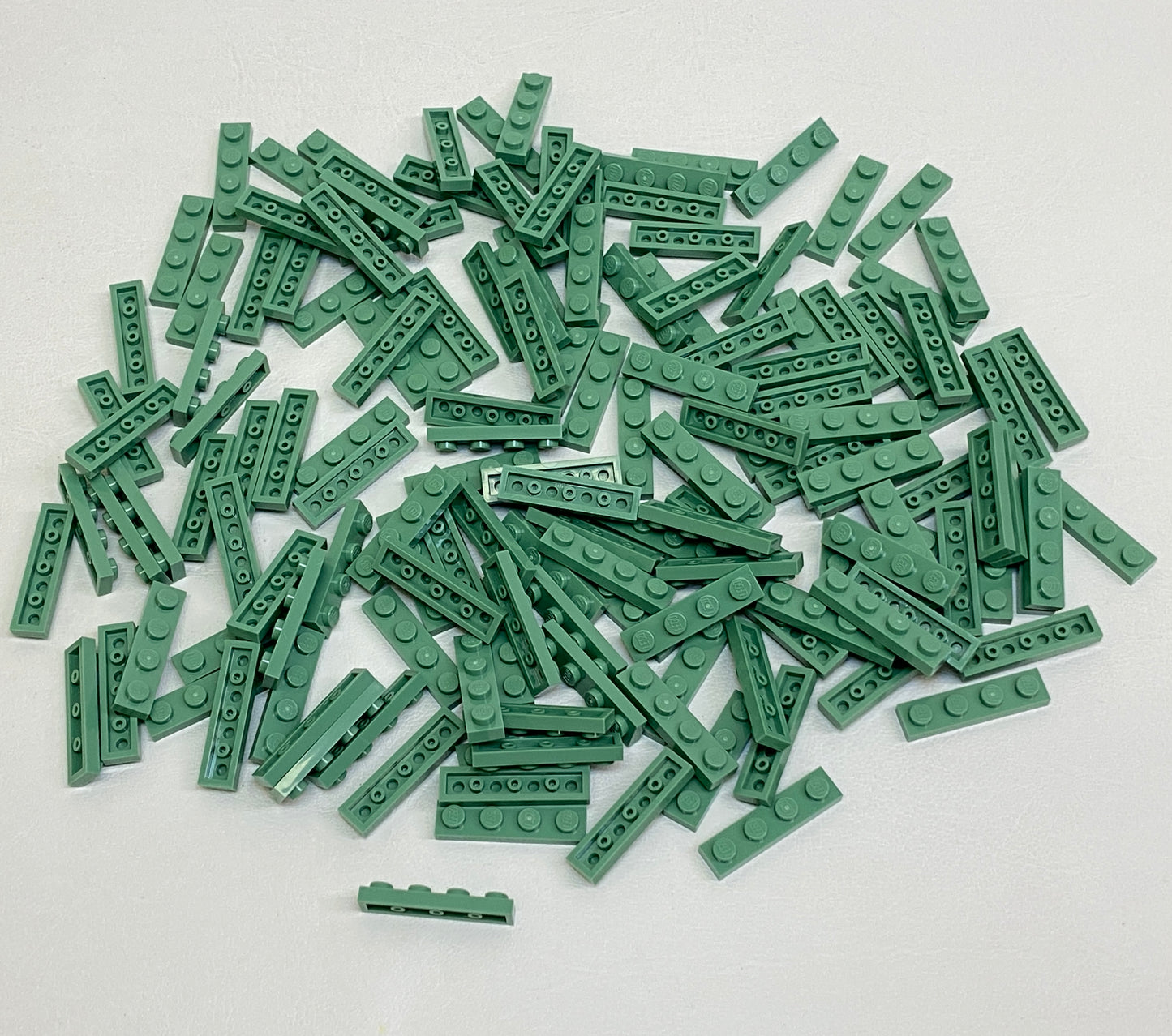 LEGO Sand Green 1x4 Plates Fun Pack
