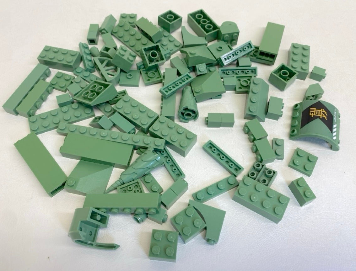 LEGO Sand Green Fun Pack Mixed Pieces