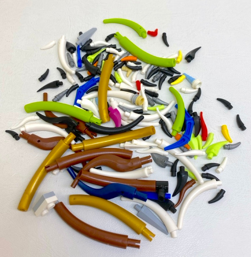 LEGO Animal Claws / Horns / Tails / Teeth Mixed Pack