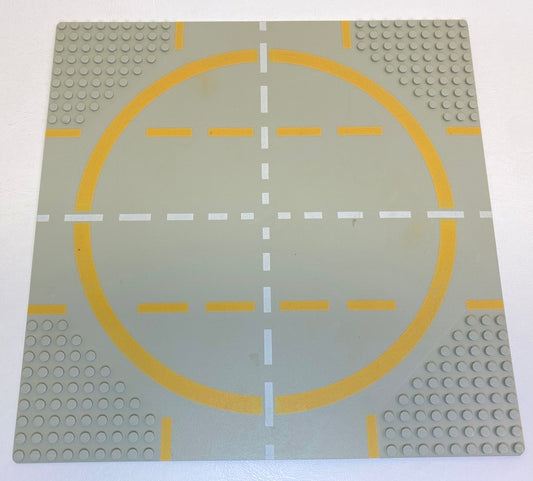 LEGO Space Vintage Baseplate 32x32 Light Grey (Old Shade) 9-Stud Landing Pad
