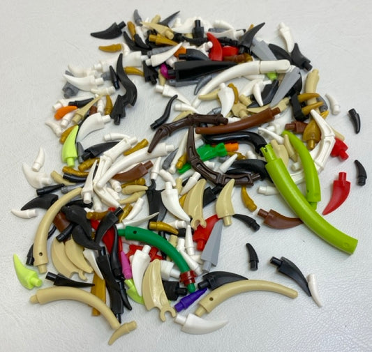 LEGO Animal Claws / Horns / Tails / Teeth Mixed Pack