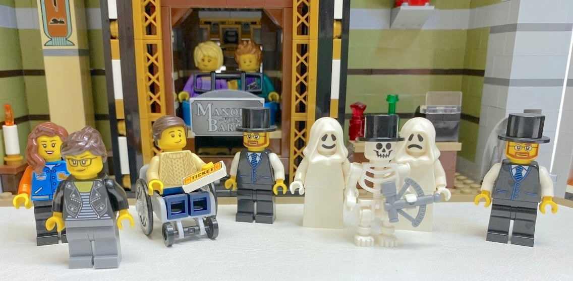 LEGO Creator Haunted House Set #10273 Includes Instructions & Minifigures
