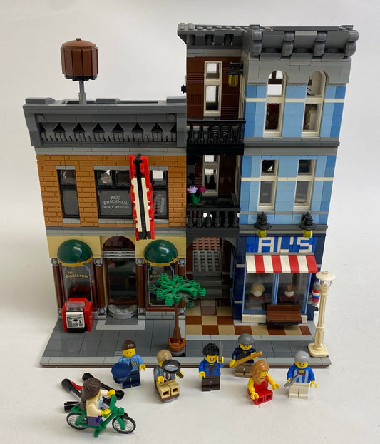 LEGO Creator Detective's Office Modular Building Set #10246 - With Minifigures and Instructions