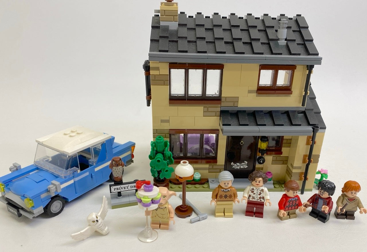 LEGO Harry Potter Hogwarts 4 Privet Drive SET #75968 with Instructions and Minifigures