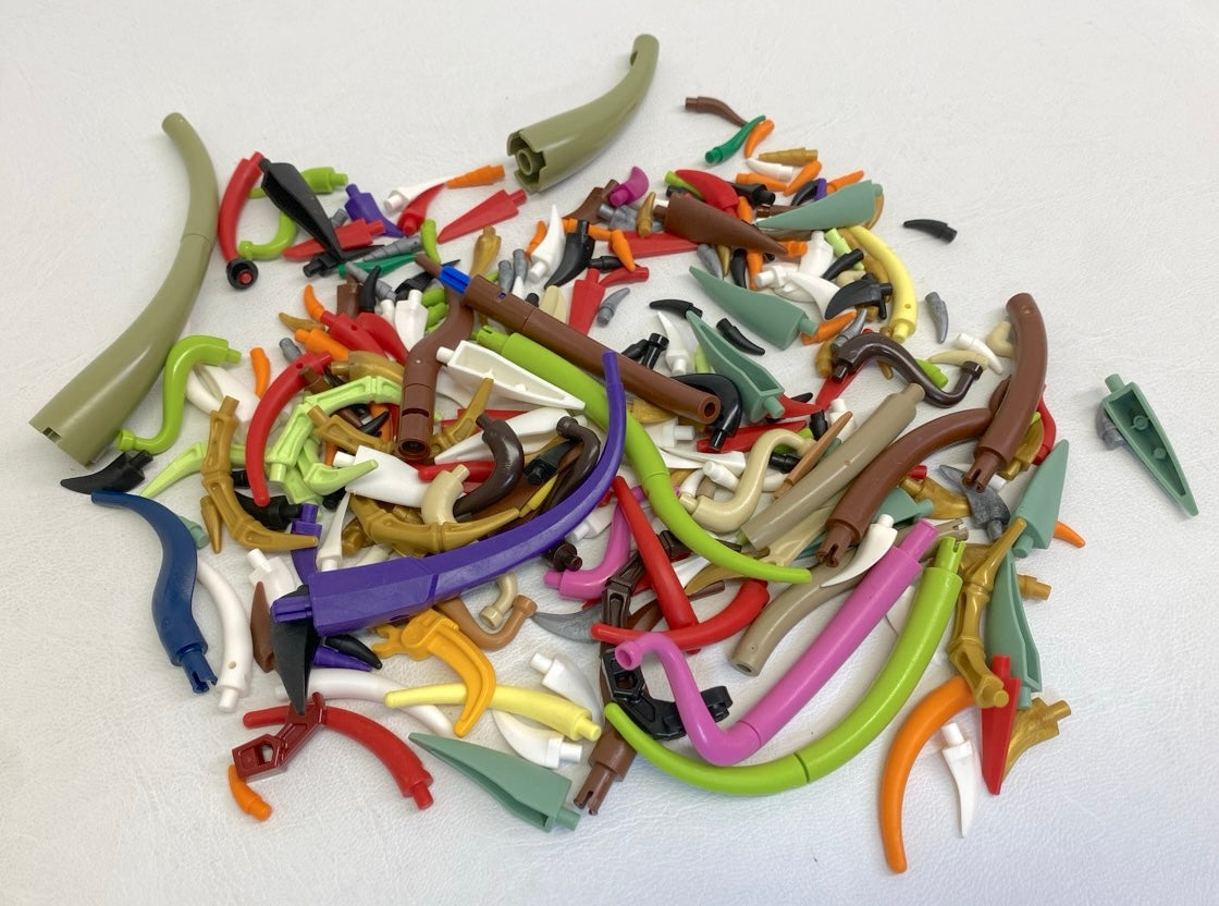 LEGO Animal Claws / Horns / Tails / Teeth Mixed Pack