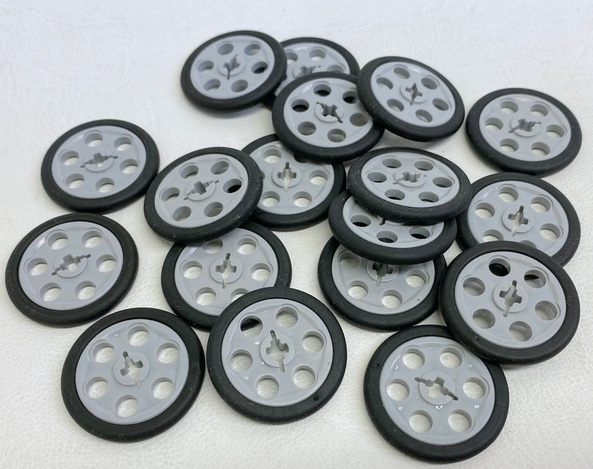 LEGO Technic Wedge Belt Wheel / Pulley Fun Pack of 18 Light Bluish Grey with Black Tyres