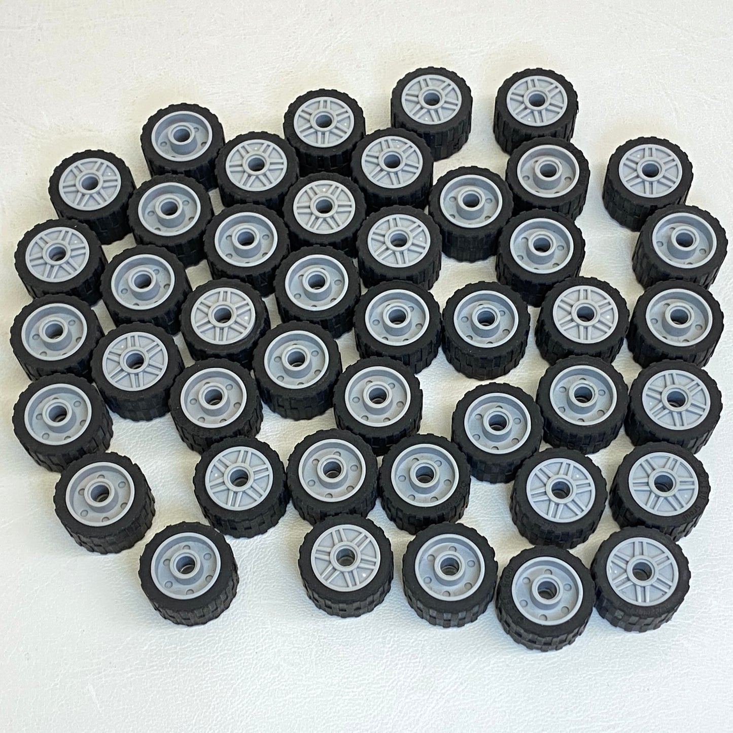 LEGO Technic Tyre Fun Pack 18mm x 14mm With Light Bluish Grey Hubs