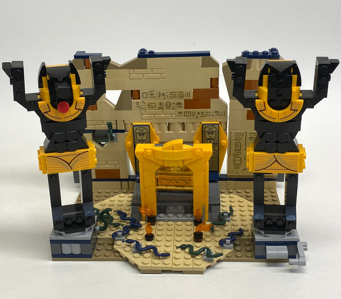 LEGO Indiana Jones Escape from the Lost Tomb Set #77013 As Pictured - Includes Instructions
