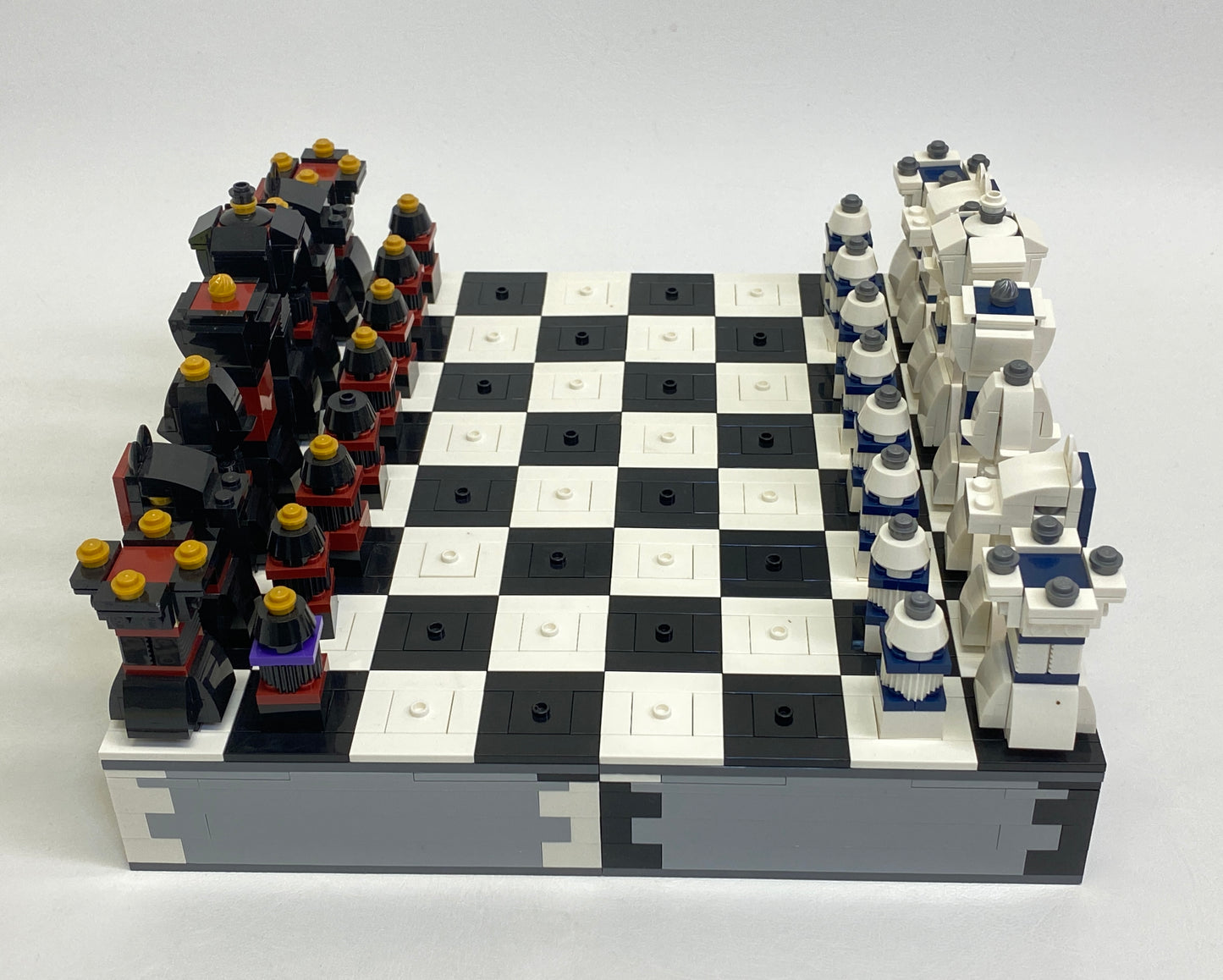 LEGO Chess Set #40174 As Pictured - Includes Instructions