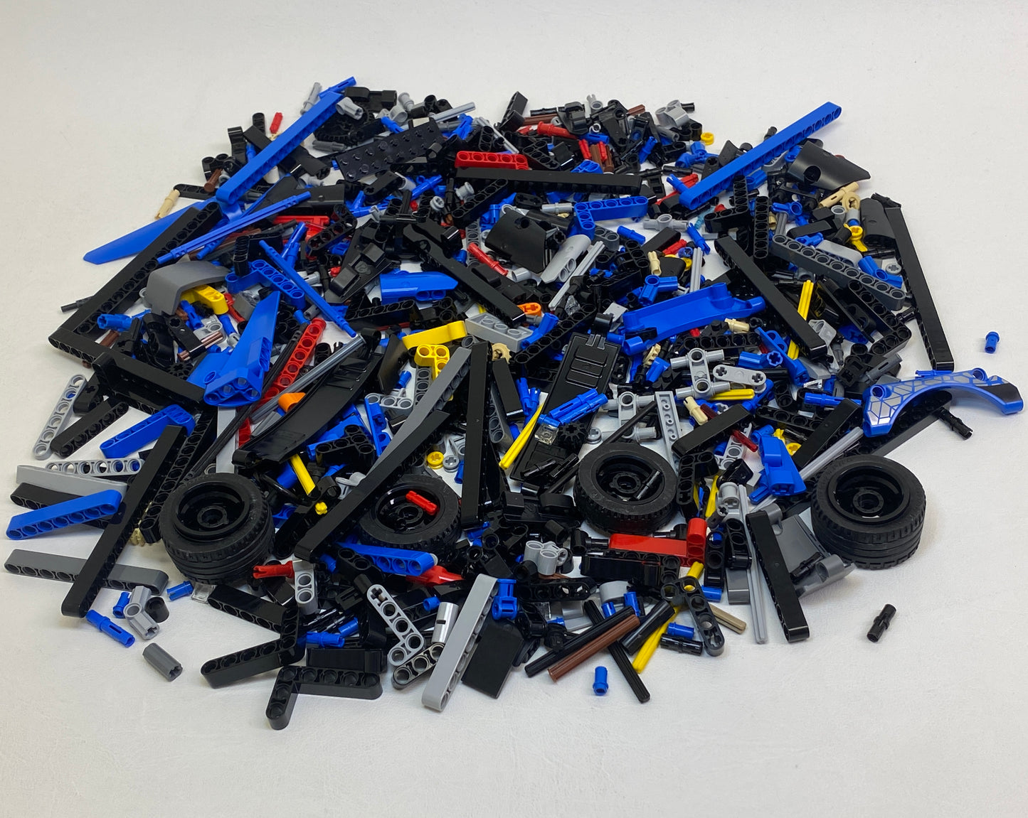 LEGO Technic Mixed Pieces Fun Pack
