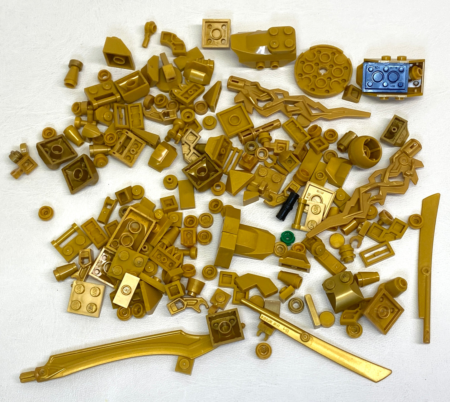 LEGO Pearl Gold Fun Pack Mixed Pieces