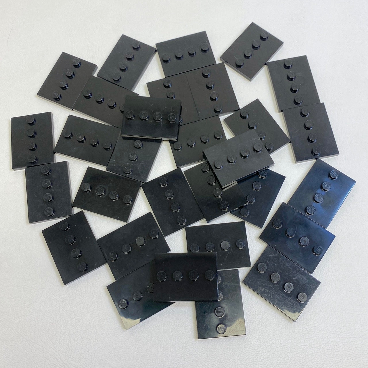 LEGO Tile 3x4 Pack of 30 Black Minifigure Display Base
