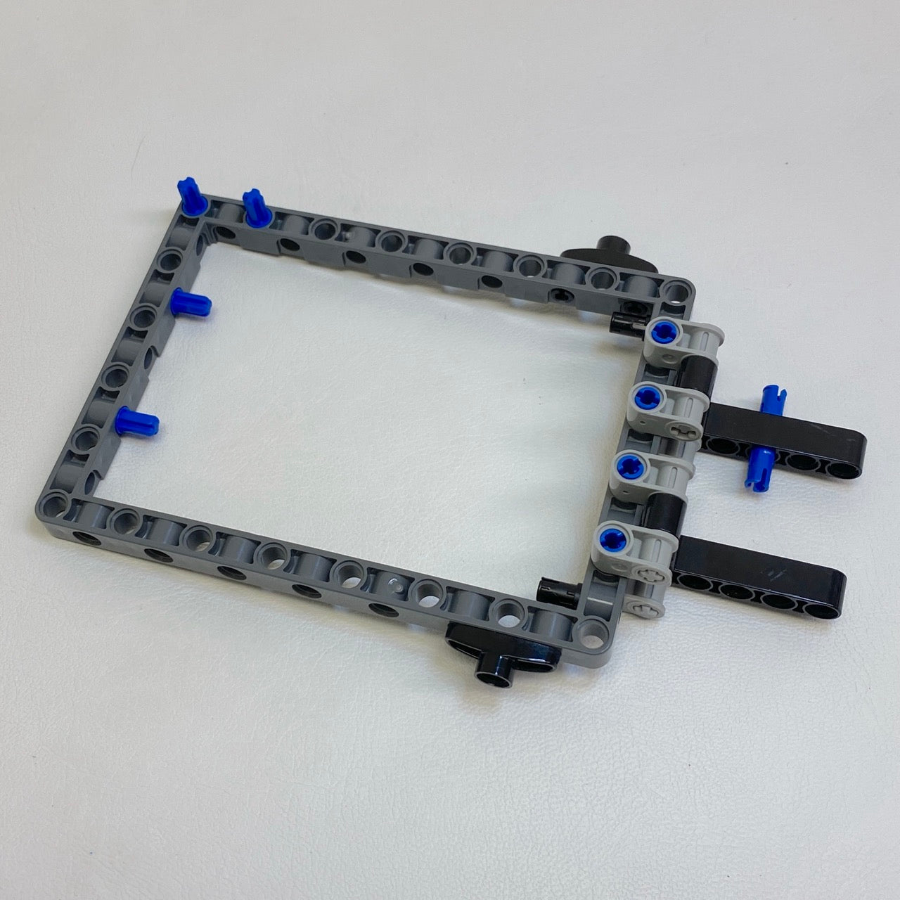 LEGO Technic Mixed Fun Pack Liftarm Open Frame 11x15