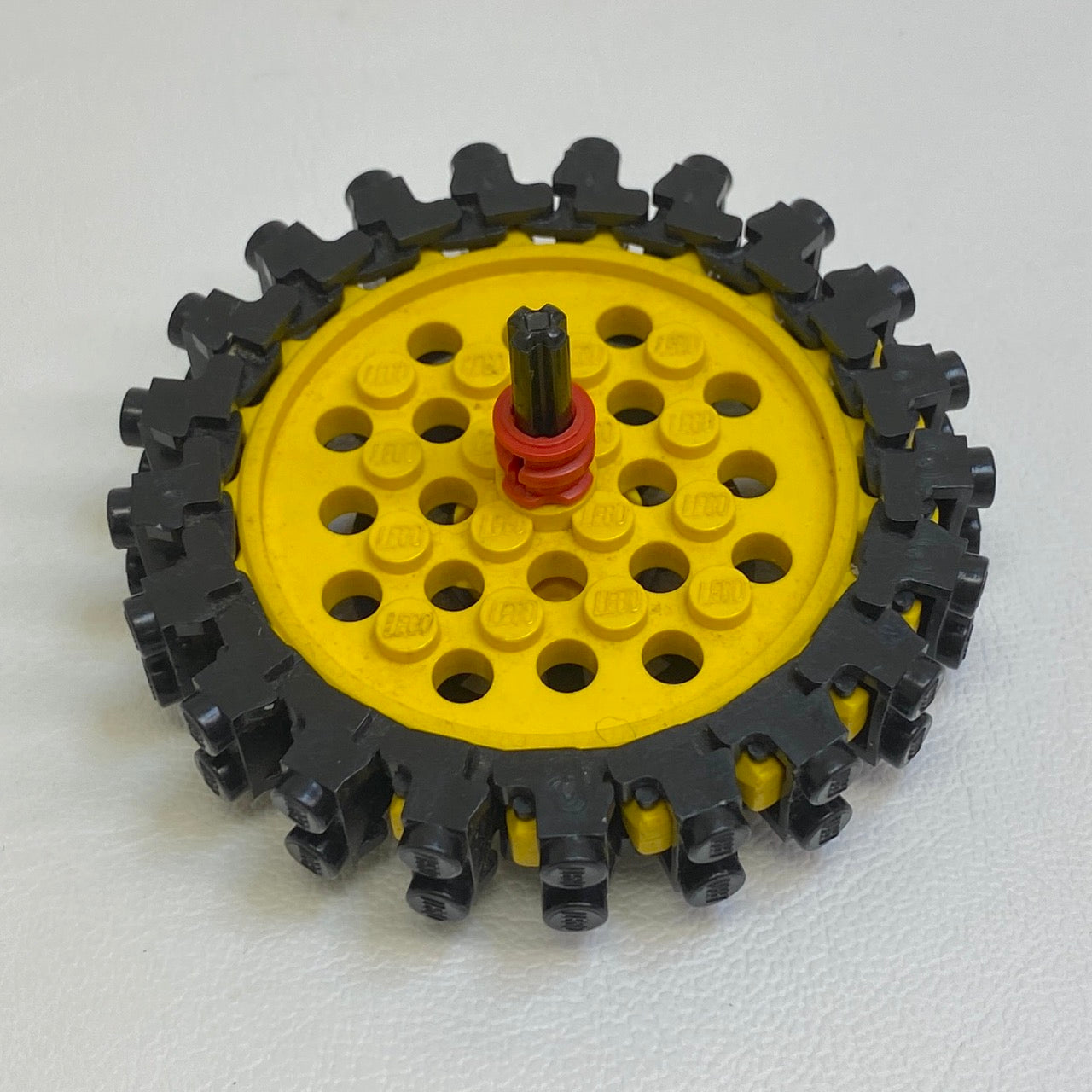 LEGO Vintage Fun Pack Gear and Chain Links