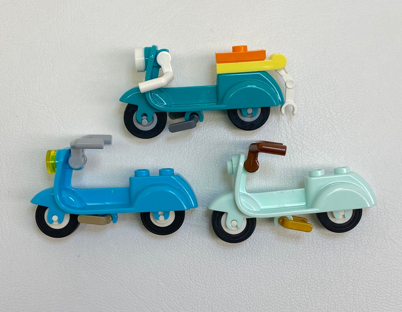 LEGO Scooter Pack of 3 Mixed Colours City Friends