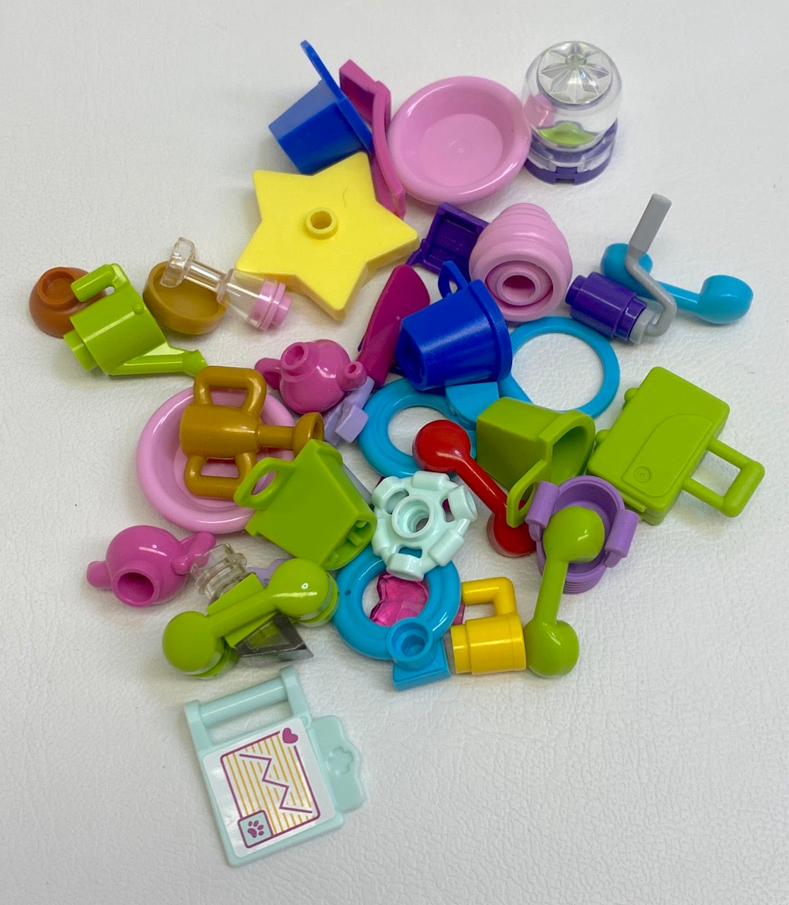 LEGO Minifigure Accessory Fun Pack Mixed Pieces