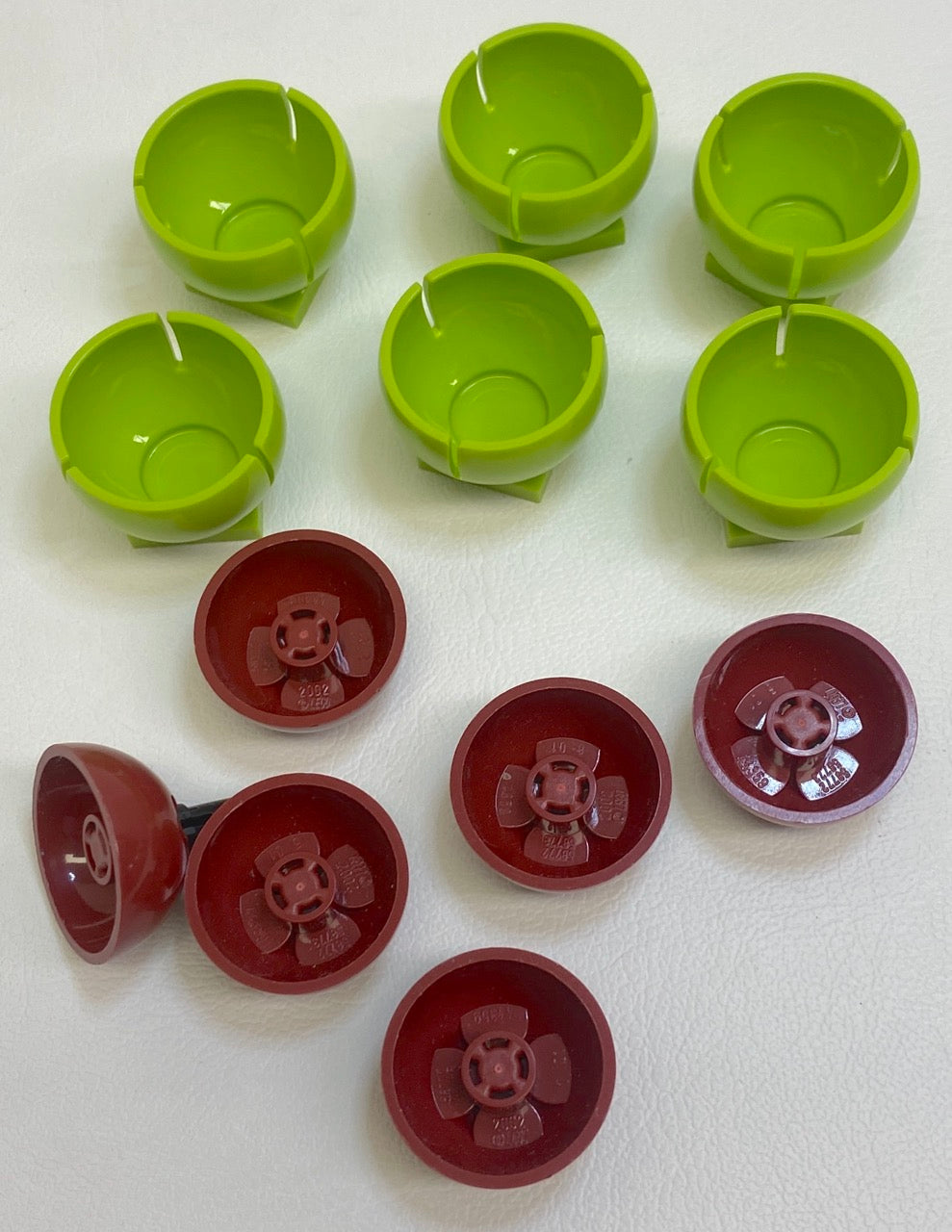 LEGO Turret Ball and Socket 3x3 Base Lime / Dark Red Fun Pack