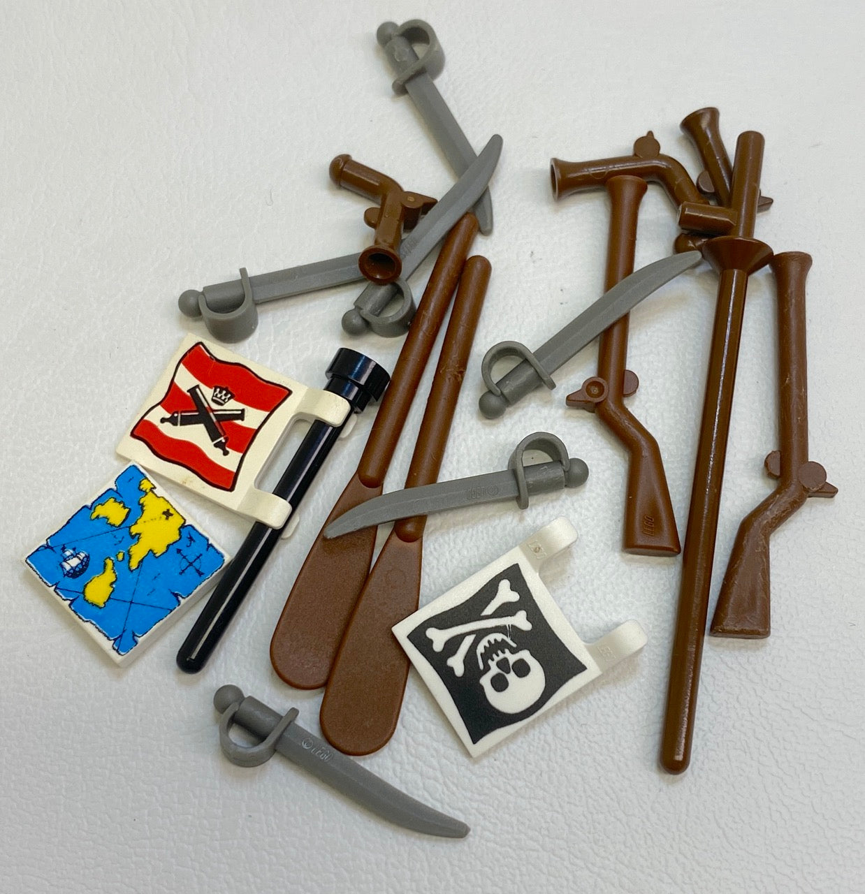 LEGO Pirates Accessory Fun Pack Mixed Pieces and Colours