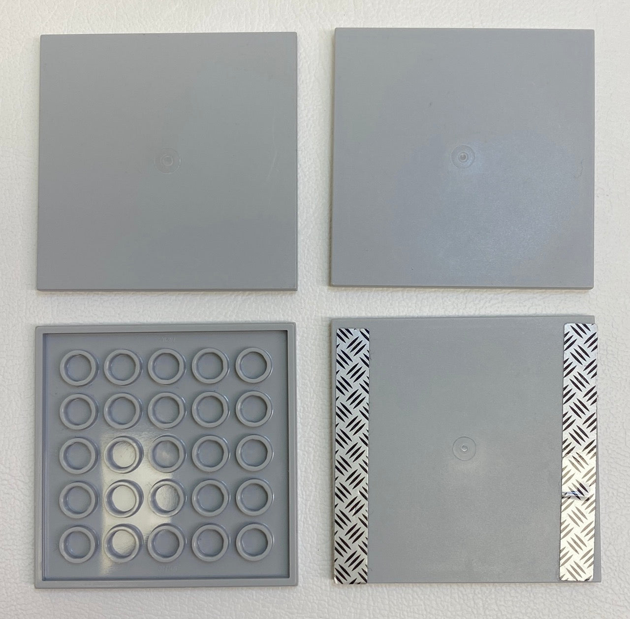 LEGO Light Bluish Grey Tile 6x6 Pack of 4