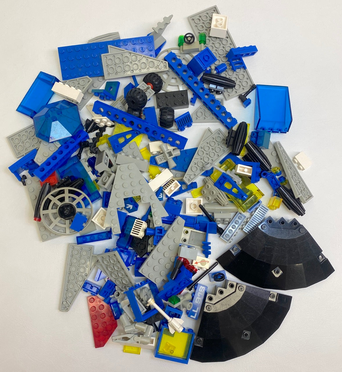 LEGO Vintage Space Fun Pack Mixed Pieces