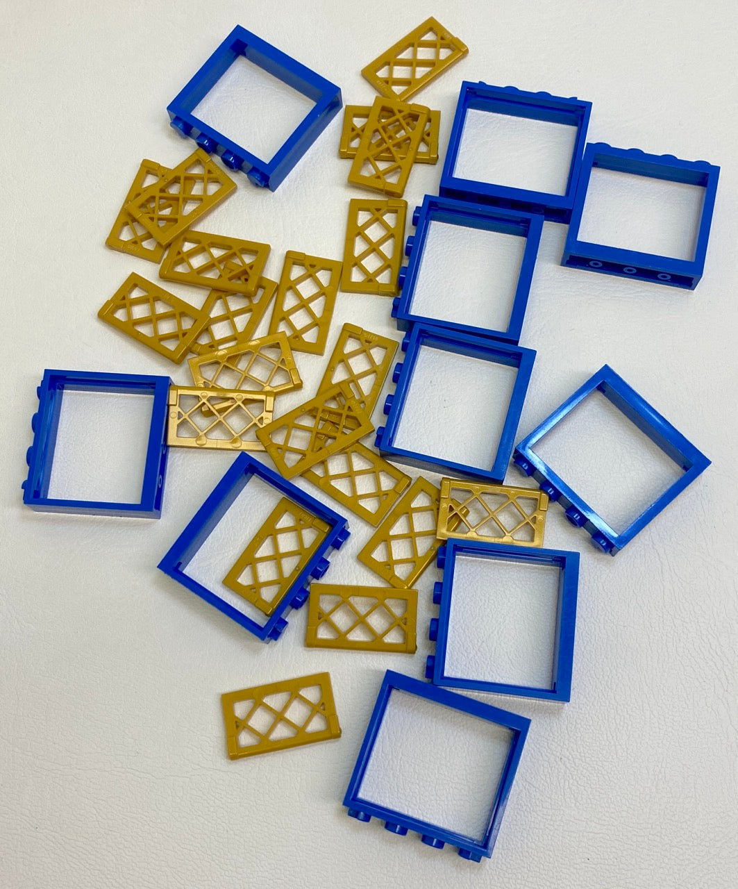 LEGO Window Fun Pack BRAND NEW Blue Frames with Pearl Gold Lattice Shutters