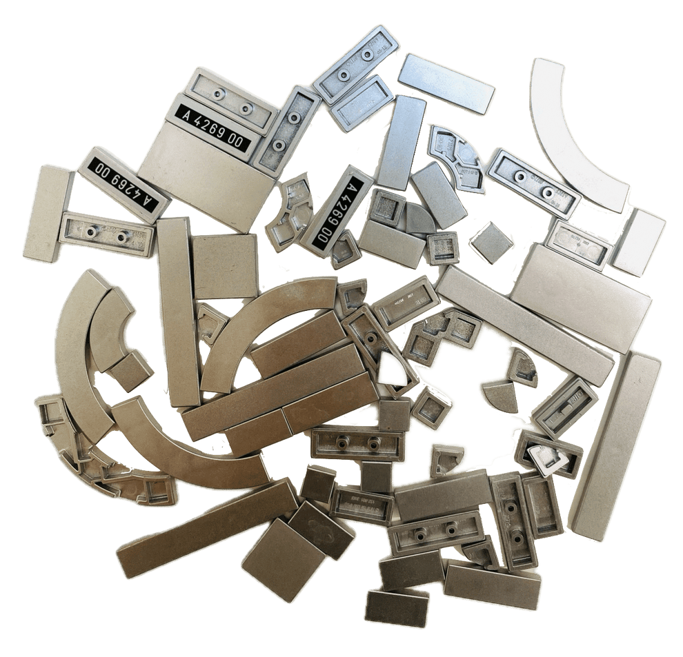 LEGO Metallic Silver Tiles Fun Pack Mixed Types – BrickResales