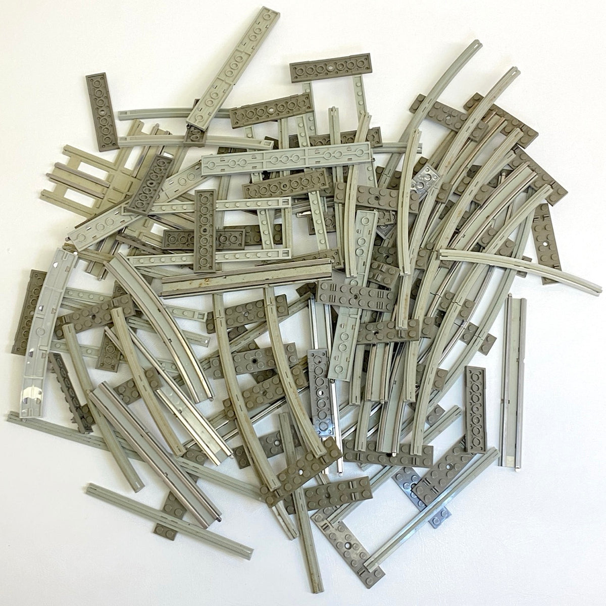 LEGO Trains Vintage Track and Sleeper Fun Pack Light Grey / Dark Grey (Old Shades)