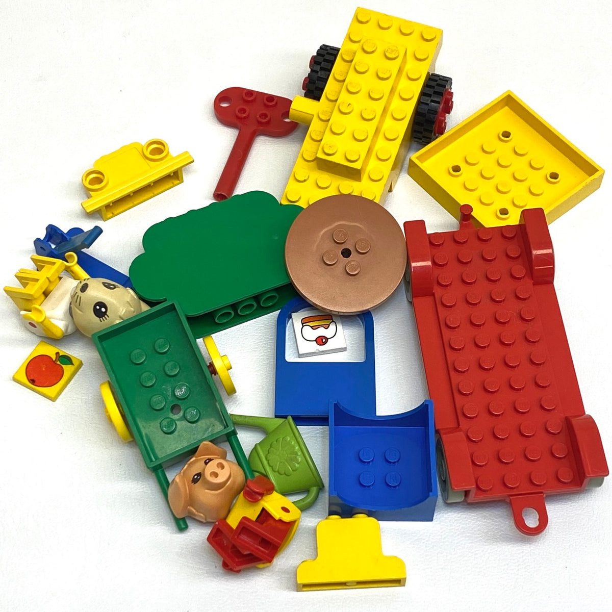 LEGO Vintage Fabuland Fun Pack Mixed Figures and Pieces