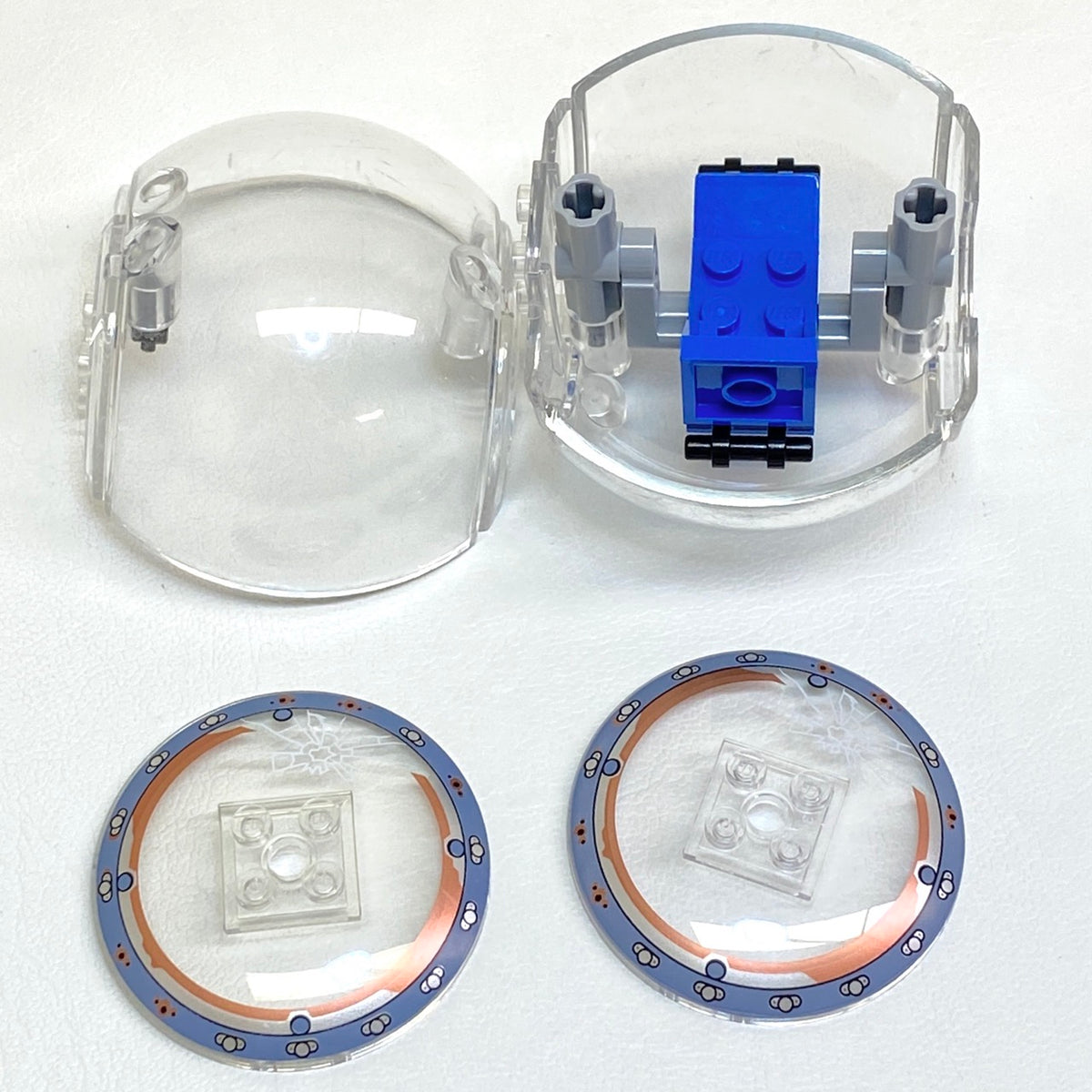 LEGO Jurassic World Gyrosphere Fun Pack Trans Clear Hemispheres and Dishes