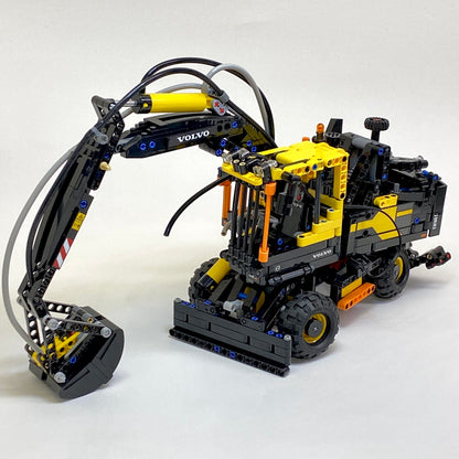 LEGO Technic Volvo EW160E Set #42053 With Instructions As Pictured