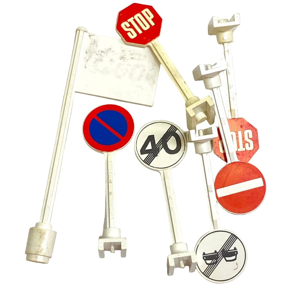 LEGO Vintage Mixed Flags & Street Signs Fun Pack