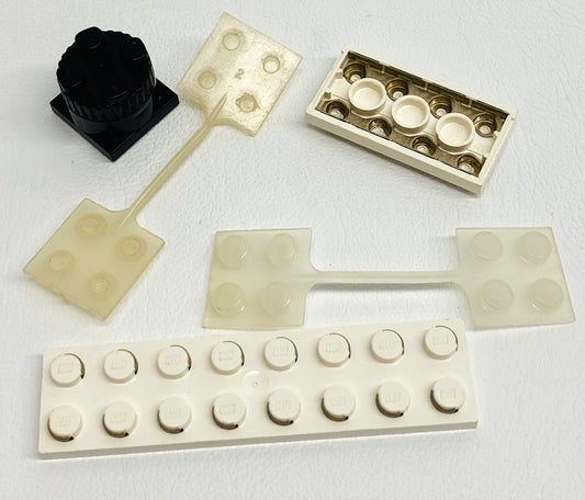 LEGO Vintage Electric Fun Pack Plates and Siren Brick with Nylon Train Couplings