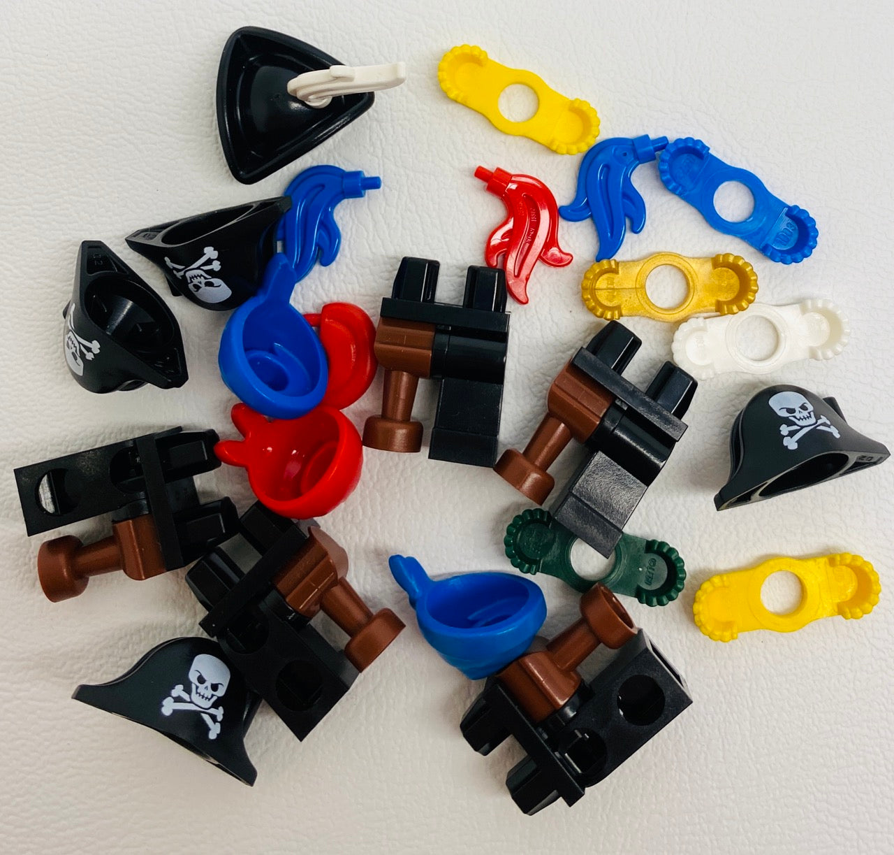 LEGO Pirates Mixed Pieces Fun Pack Legs Hats and More