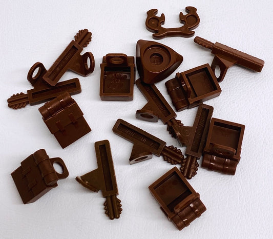 LEGO Reddish Brown Minifigure Accessory Fun Pack Mixed Backpacks Quivers Antlers and Tricorn Hat